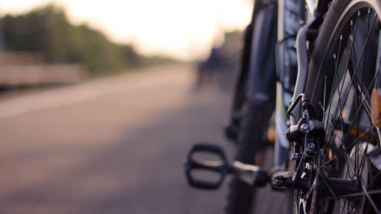 A bicycle at sunrise.